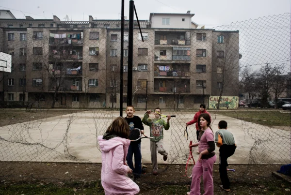 Kosovo children playing